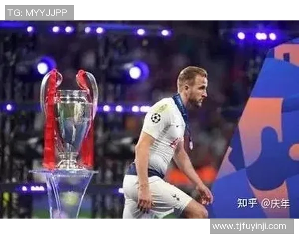 武汉羽毛球队在邀请赛中以61分稳居积分榜首位展现强劲实力